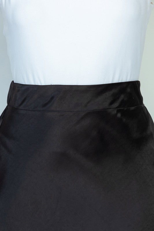 Teague High Waisted Solid Woven Skirt